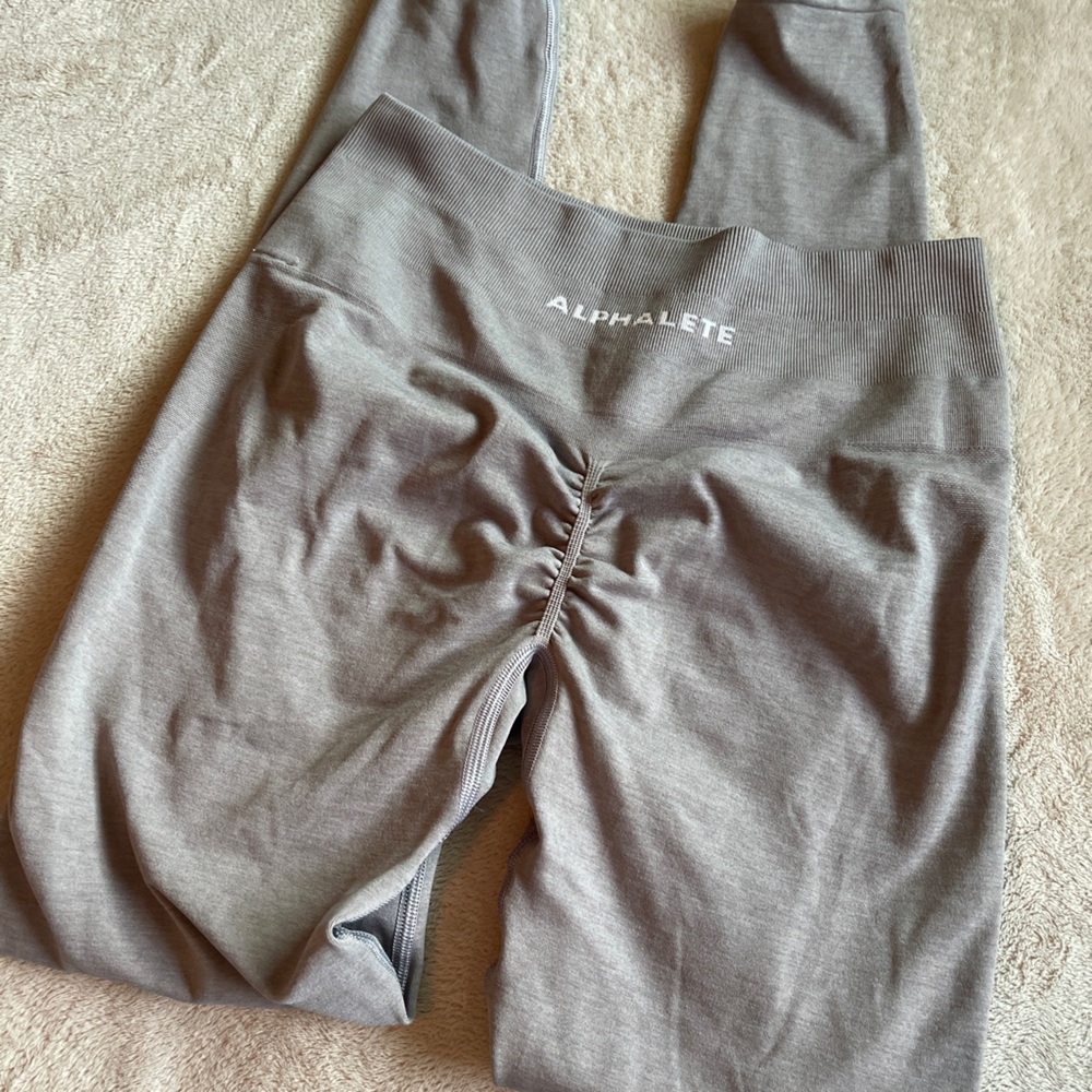 Alphalete amplify leggings